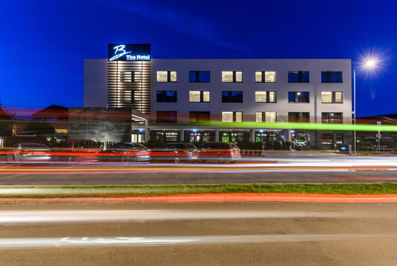 B The Hotel Sfantu Gheorghe  Exterior photo
